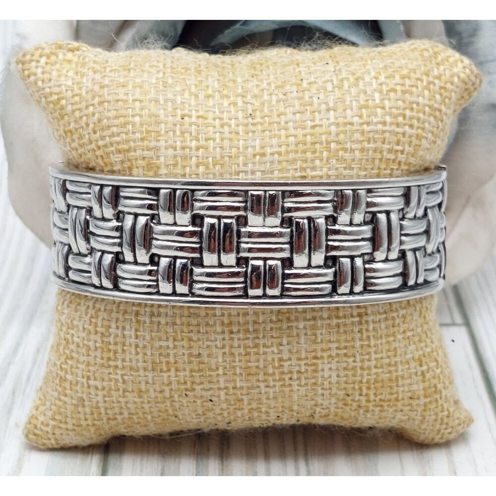 Cute Silver Tone Fashion Hinged Bangle Bracelet Textured Woven Basket Weave